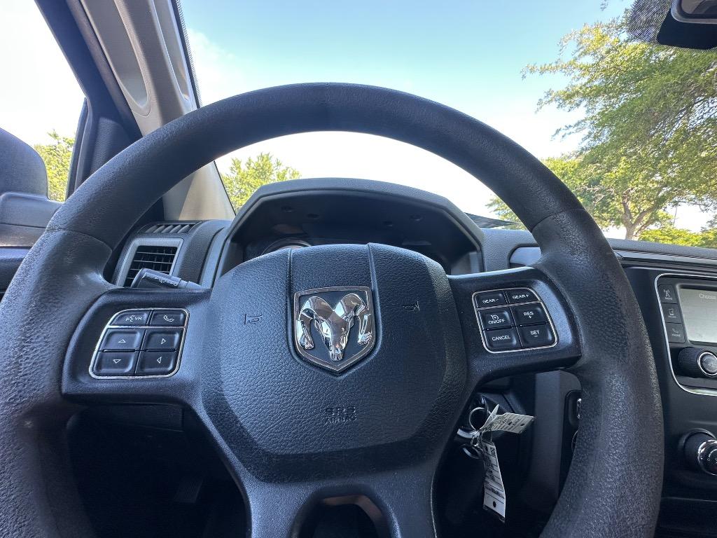 2019 RAM 1500 DS Tradesman photo