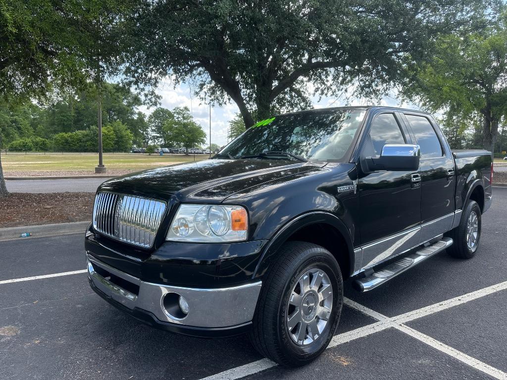 2006 Lincoln Mark LT photo