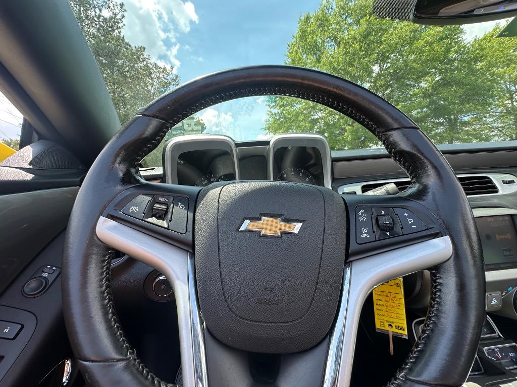 2015 Chevrolet Camaro LT photo
