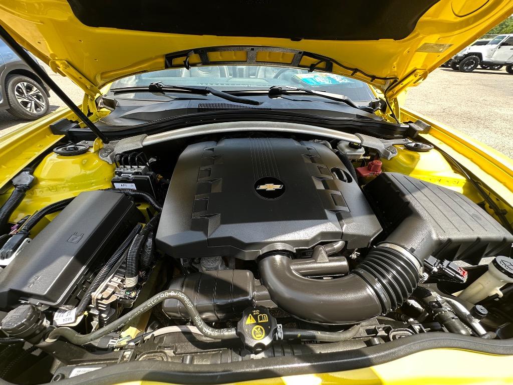 2015 Chevrolet Camaro LT photo