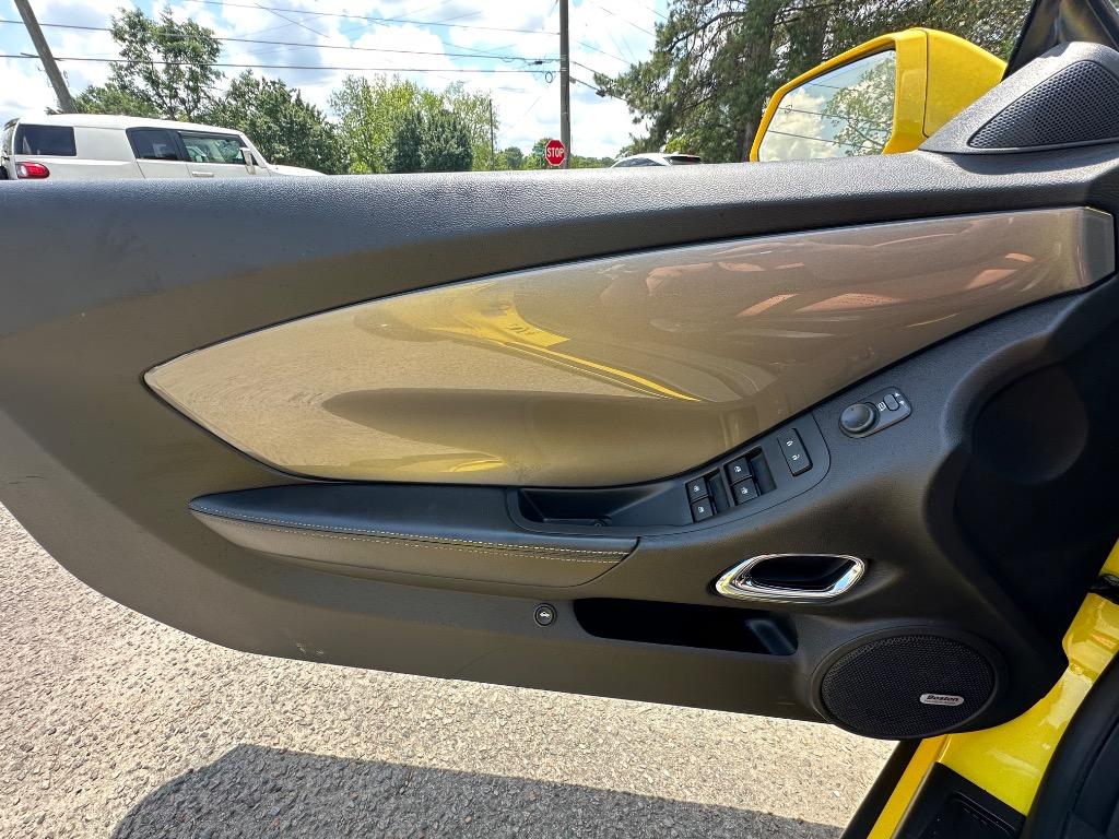 2015 Chevrolet Camaro LT photo