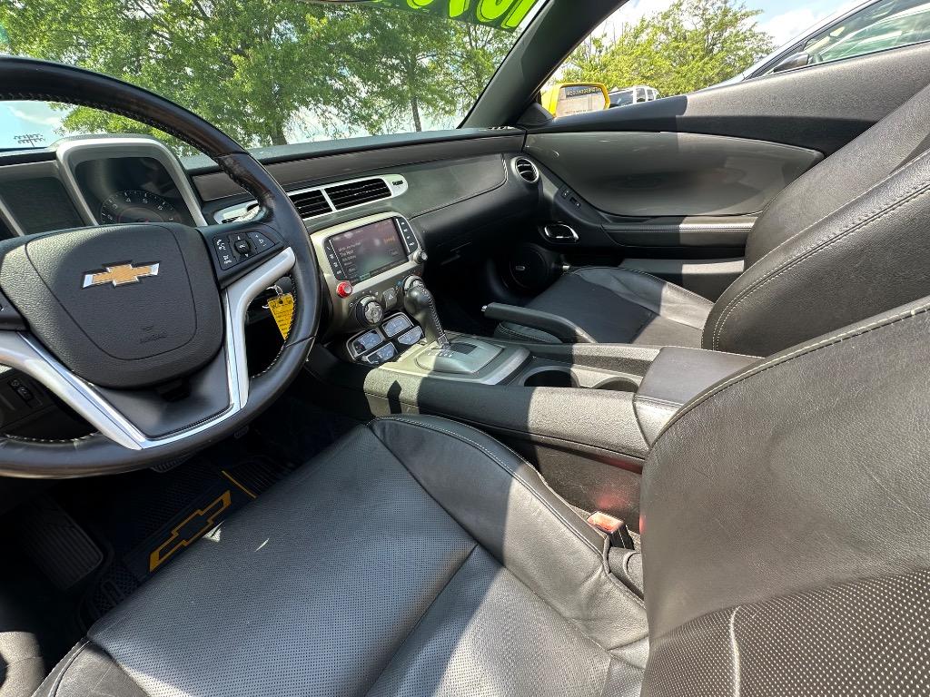 2015 Chevrolet Camaro LT photo