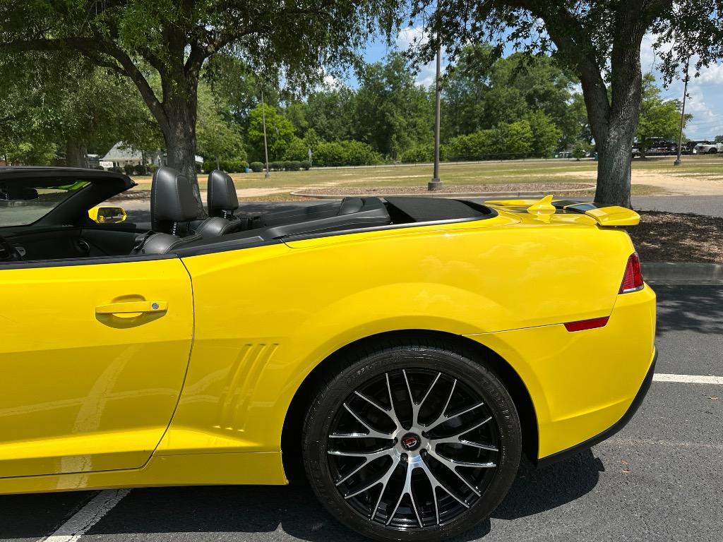 2015 Chevrolet Camaro LT photo