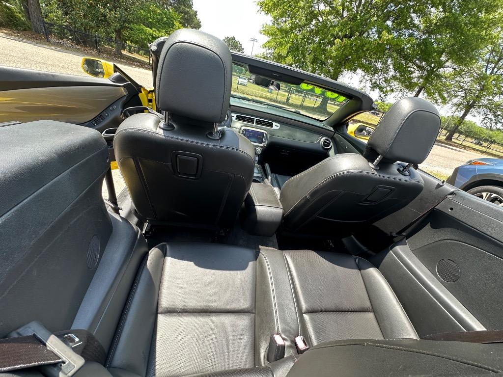 2015 Chevrolet Camaro LT photo