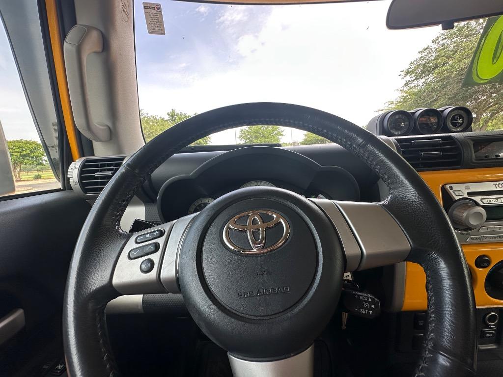 2008 Toyota FJ Cruiser photo