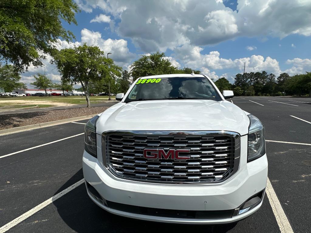 2019 GMC Yukon XL 1500 Denali photo