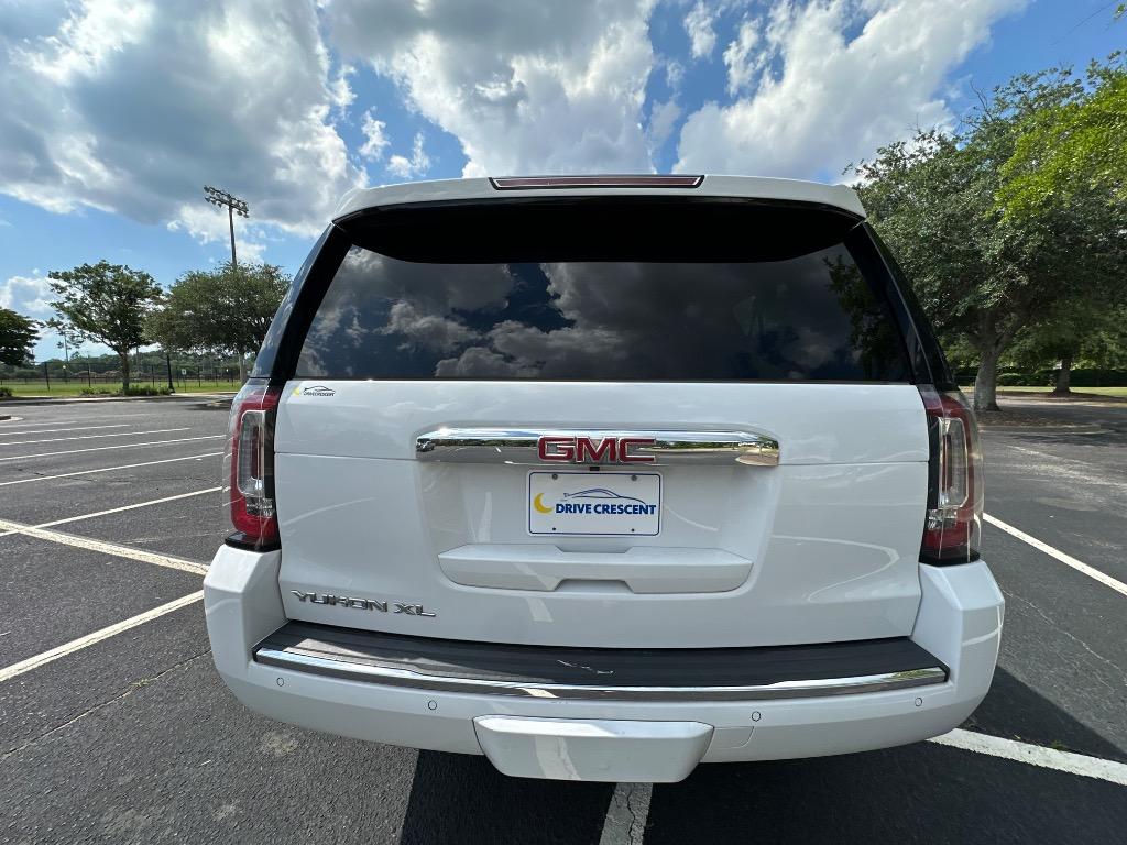 2019 GMC Yukon XL 1500 Denali photo