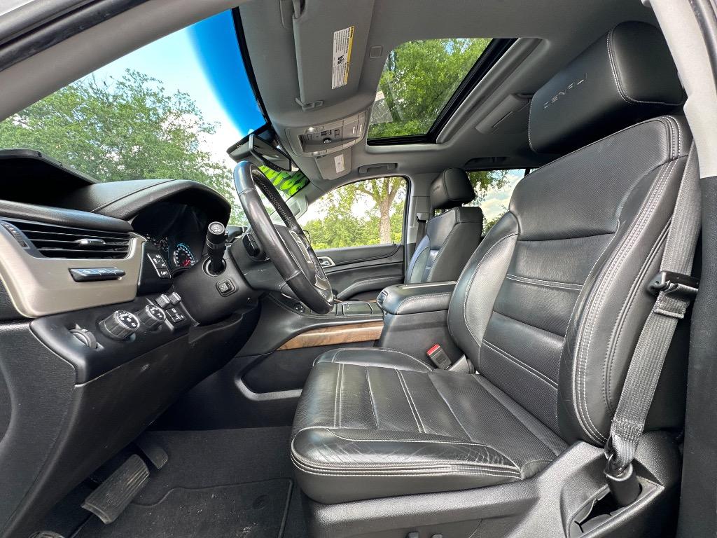 2019 GMC Yukon XL 1500 Denali photo