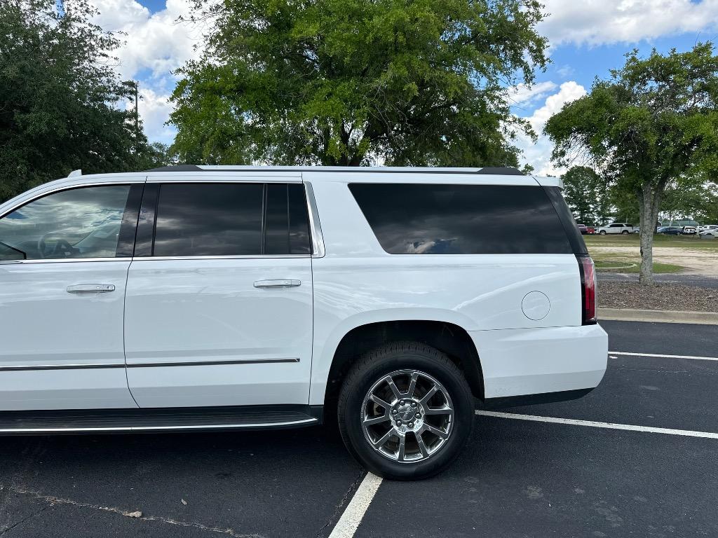 2019 GMC Yukon XL 1500 Denali photo