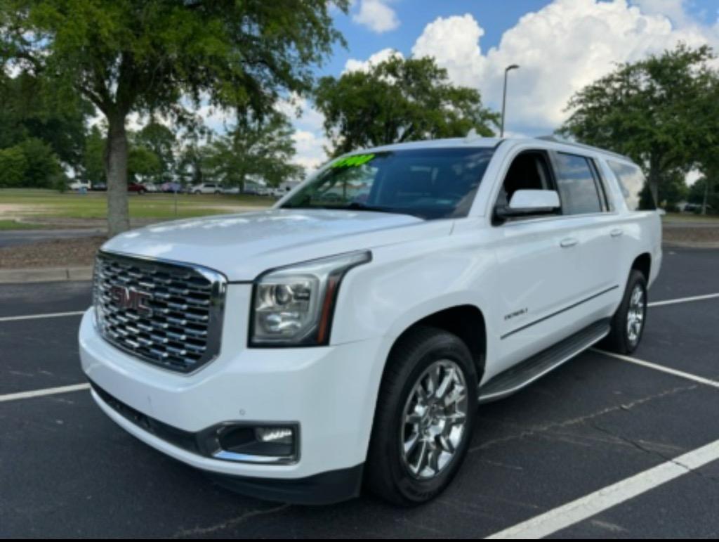 2019 GMC Yukon XL 1500 Denali photo