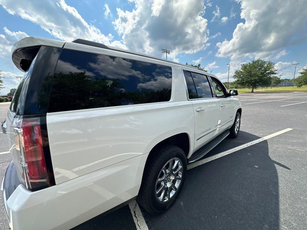 2019 GMC Yukon XL 1500 Denali photo