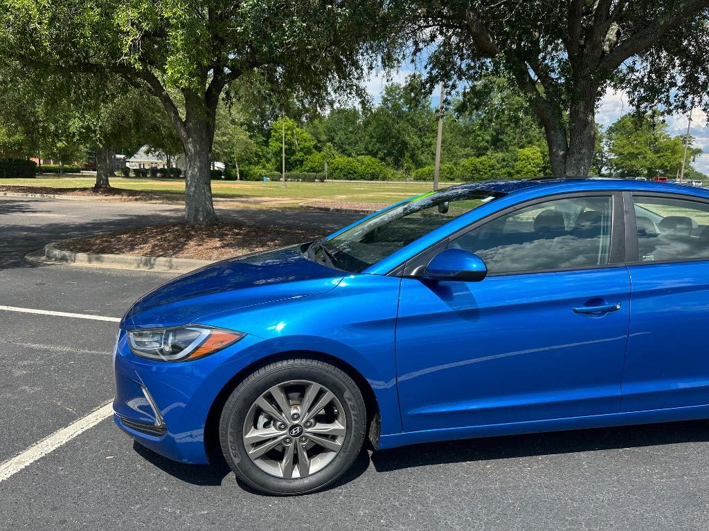 2018 Hyundai Elantra Value photo