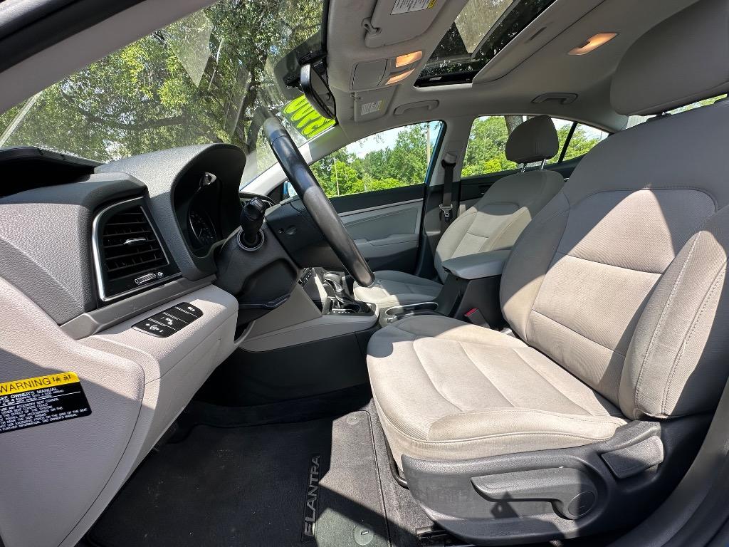2018 Hyundai Elantra Value photo