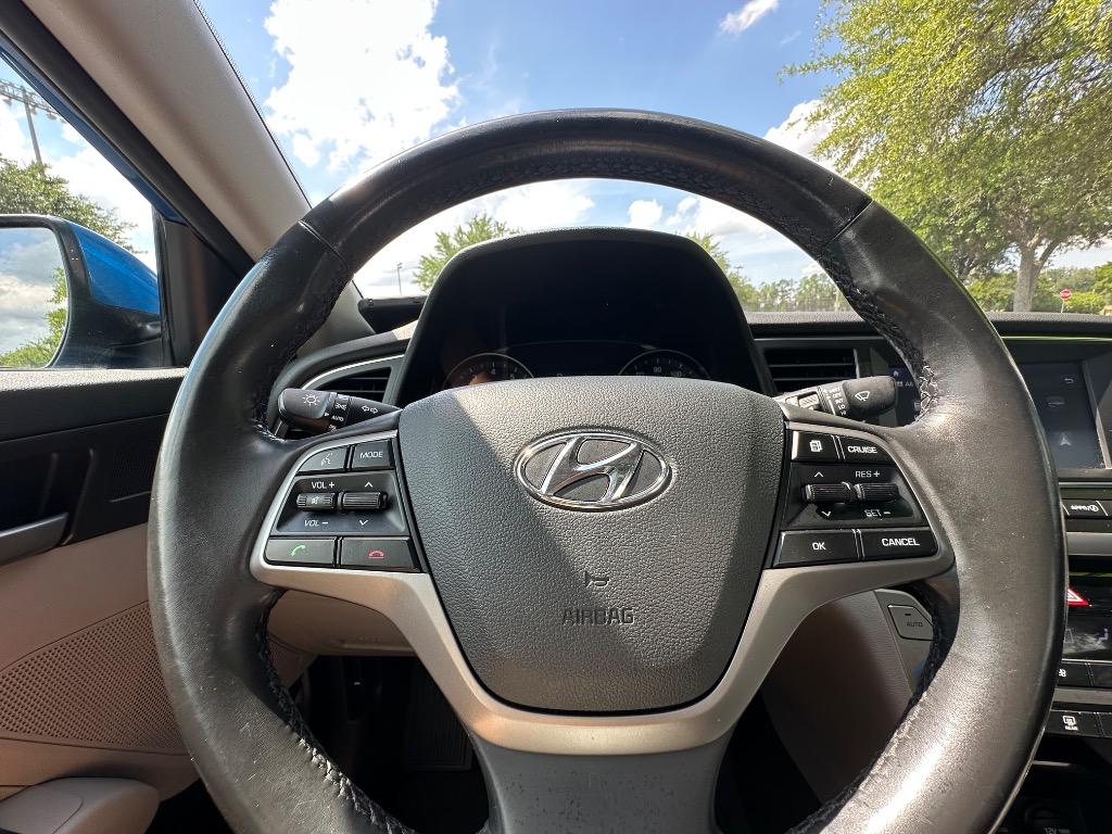 2018 Hyundai Elantra Value photo