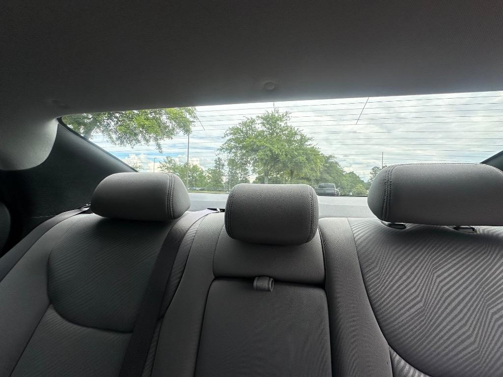 2012 Hyundai Elantra GLS photo