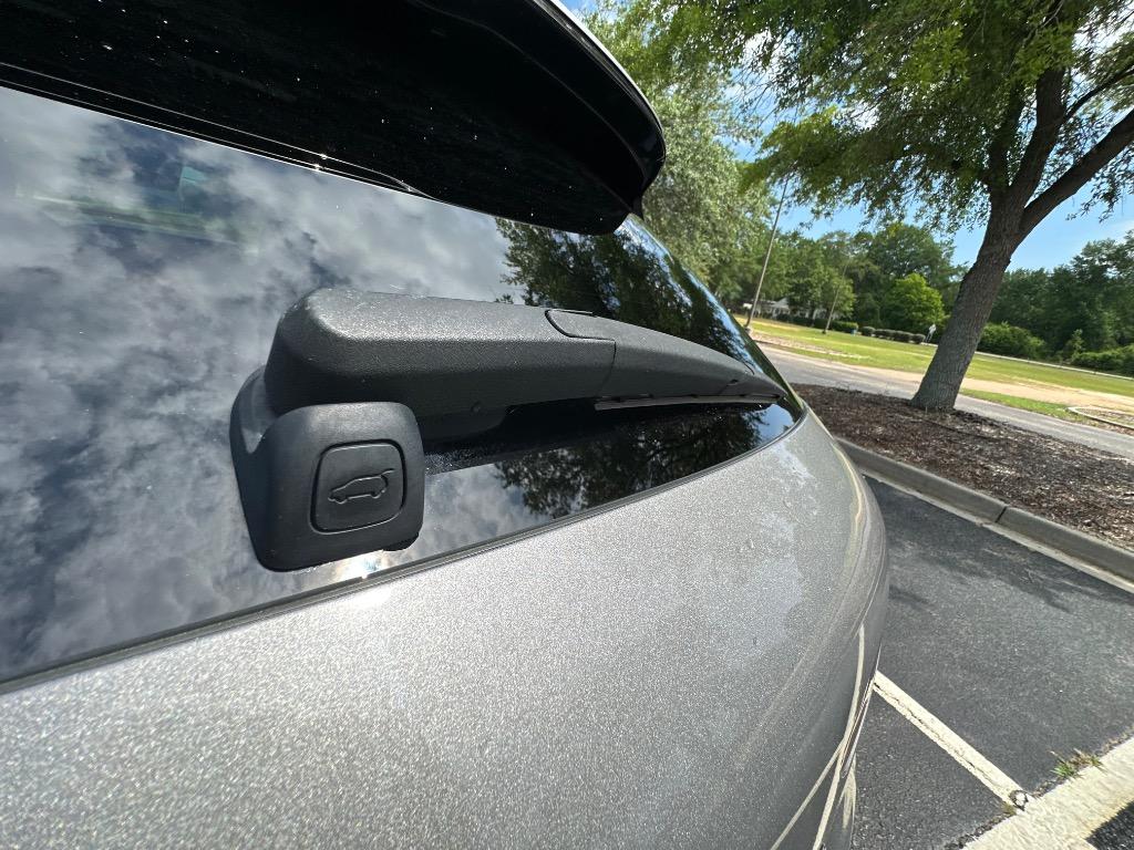 2022 Genesis GV70 3.5T Sport Prestige  photo