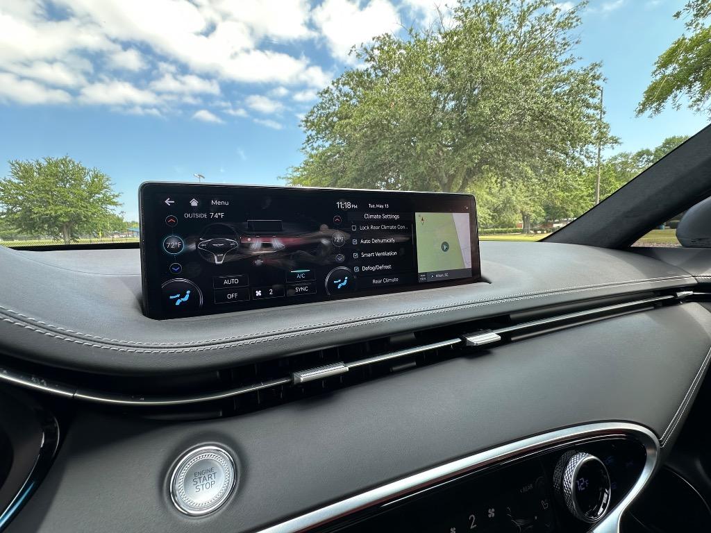 2022 Genesis GV70 3.5T Sport Prestige  photo