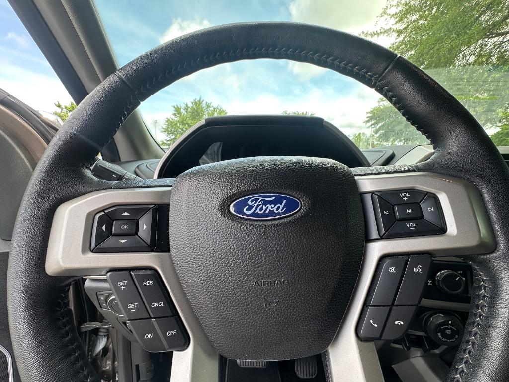 2018 Ford F150 Lariat photo