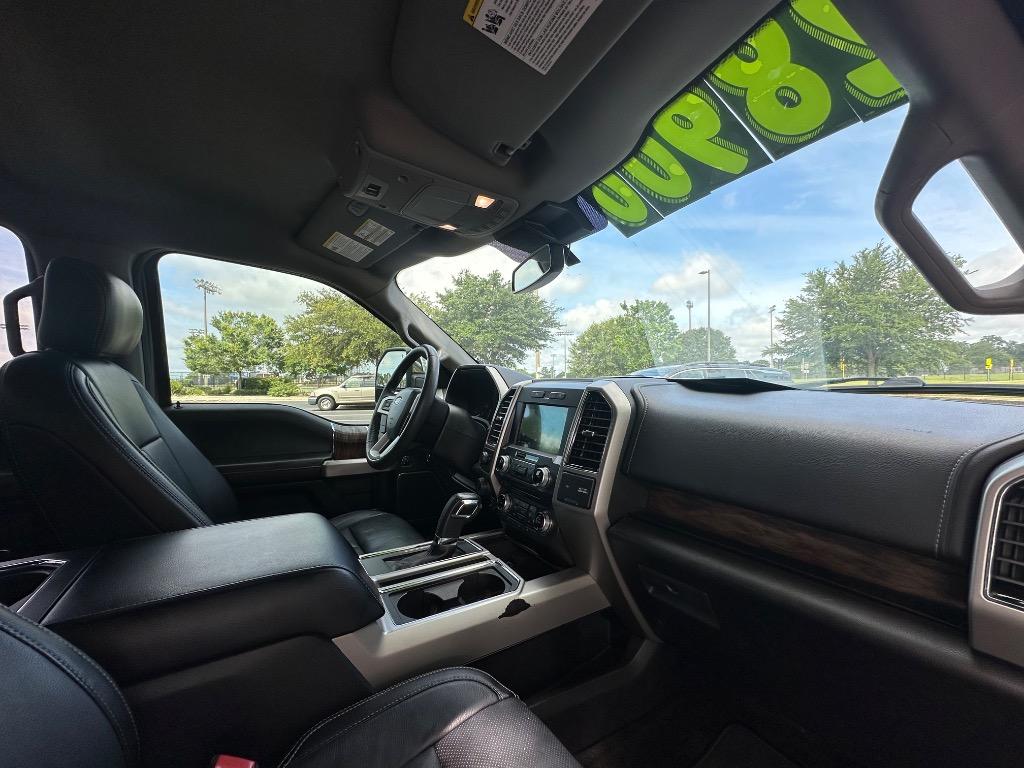 2018 Ford F150 Lariat photo