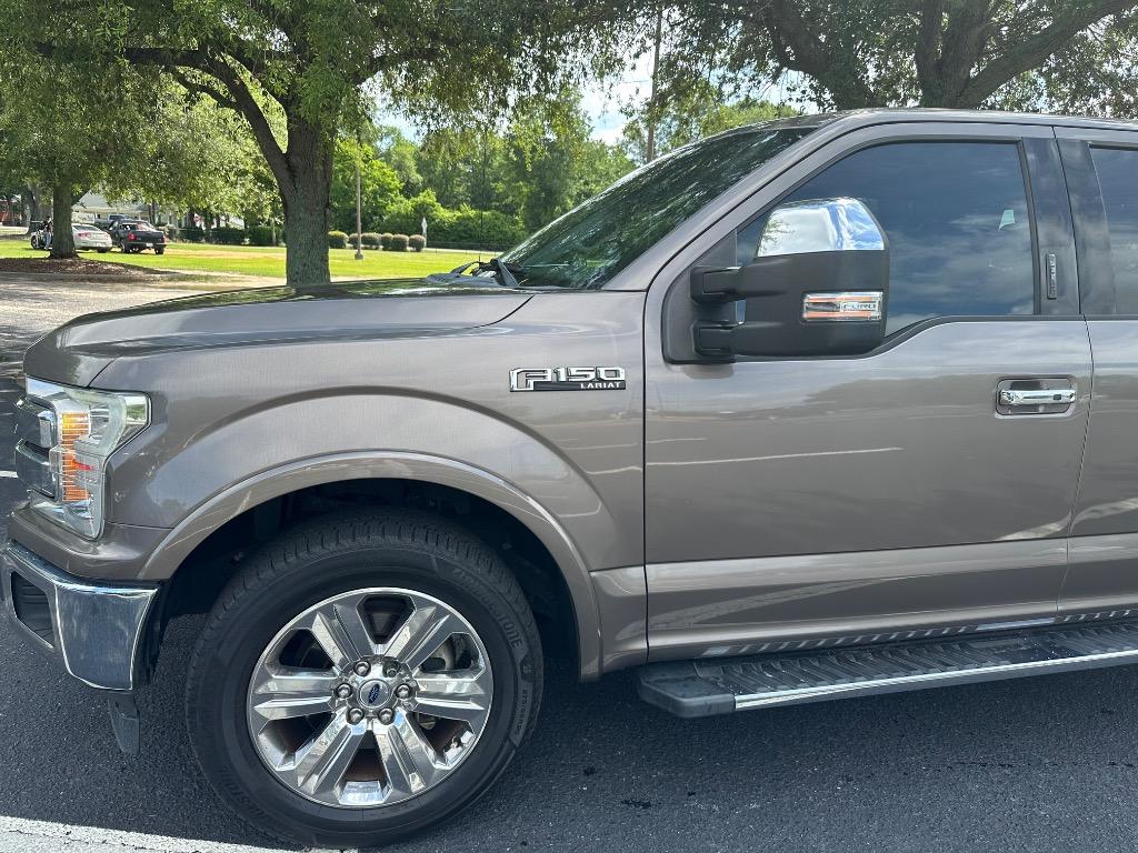 2018 Ford F150 Lariat photo