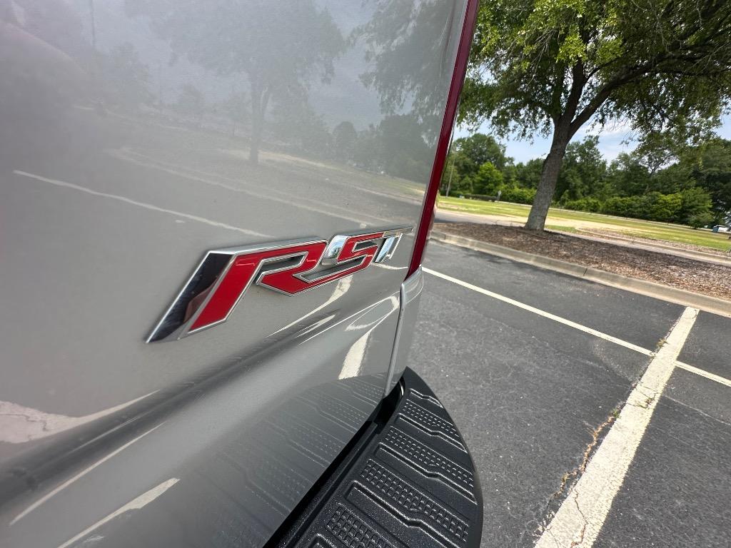 2022 Chevrolet Silverado 1500 RST photo