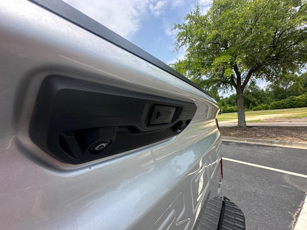 2022 Chevrolet Silverado 1500 RST photo
