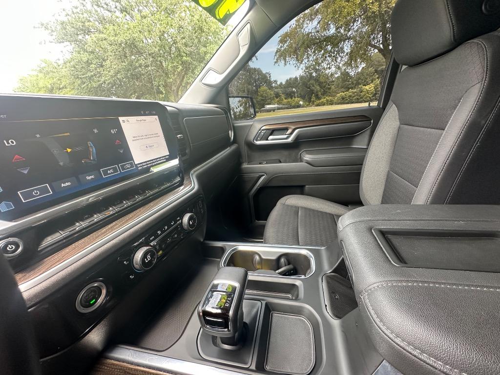 2022 Chevrolet Silverado 1500 RST photo