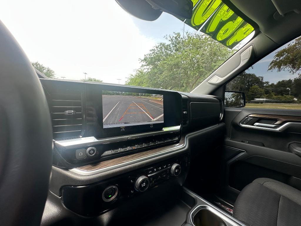 2022 Chevrolet Silverado 1500 RST photo