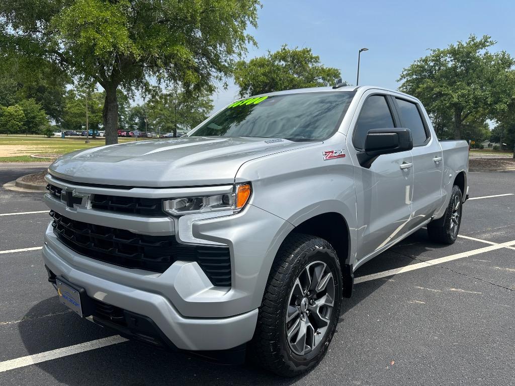 2022 Chevrolet Silverado 1500 RST photo