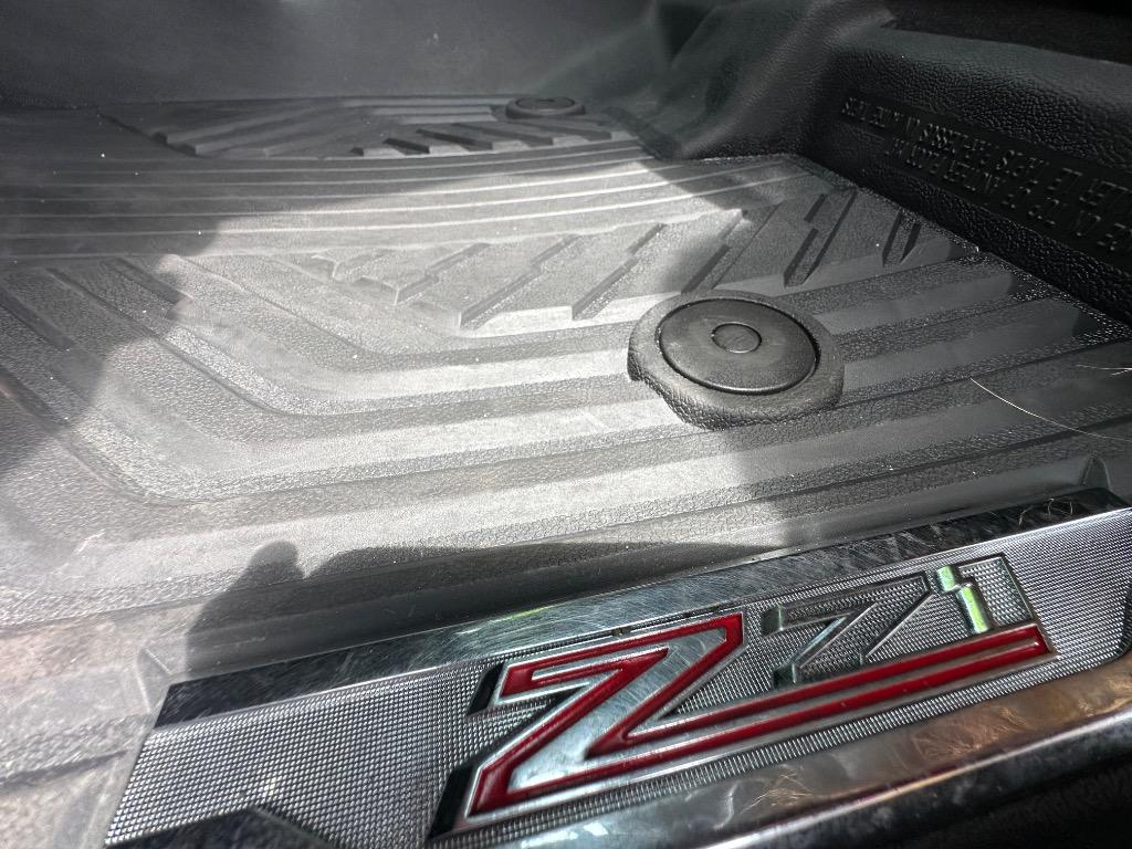 2022 Chevrolet Silverado 1500 RST photo