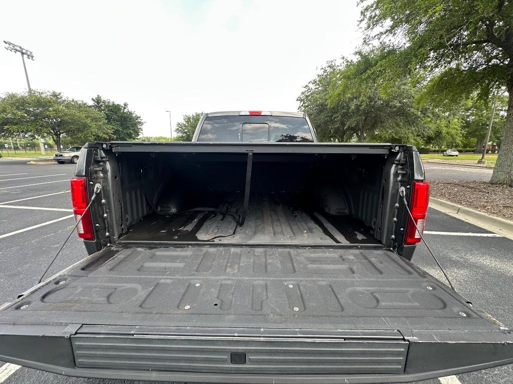 2018 Ford F150 Lariat photo