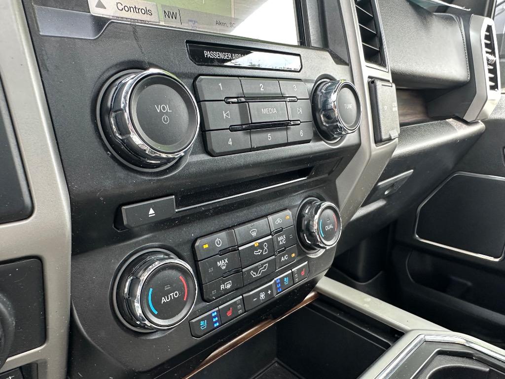 2018 Ford F150 Lariat photo