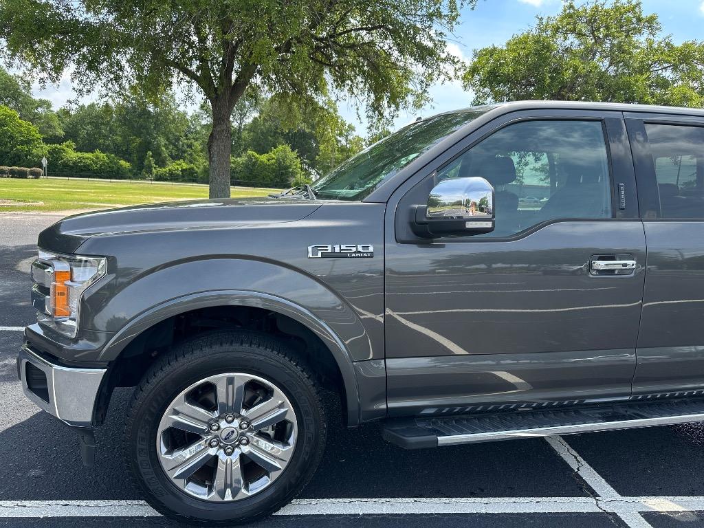 2018 Ford F150 Lariat photo