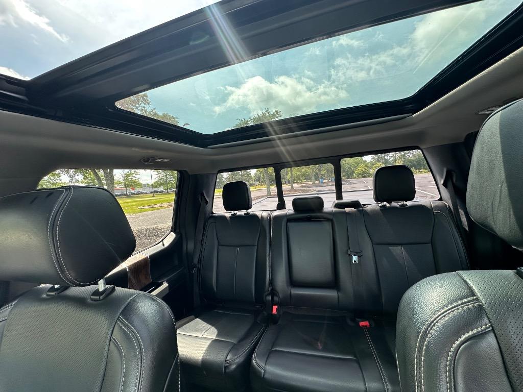 2018 Ford F150 Lariat photo