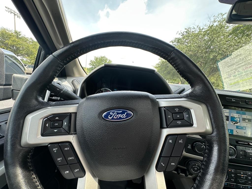 2018 Ford F150 Lariat photo