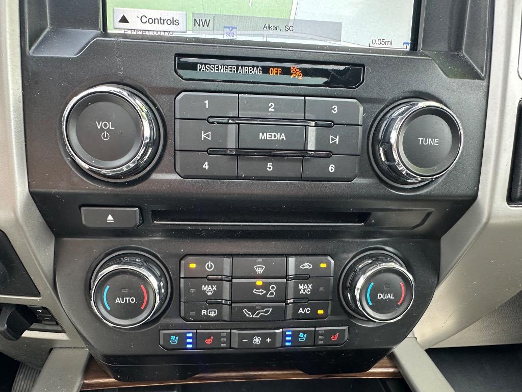 2018 Ford F150 Lariat photo