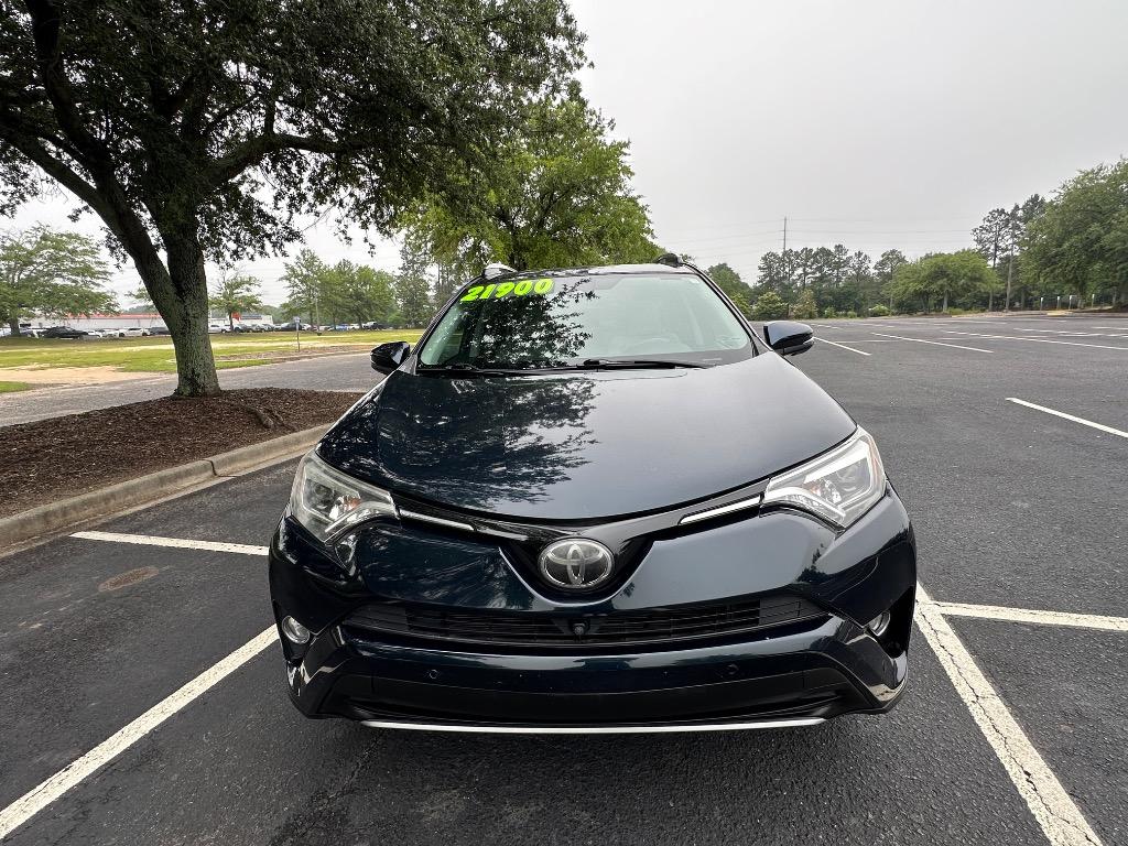 2018 Toyota RAV4 Limited photo
