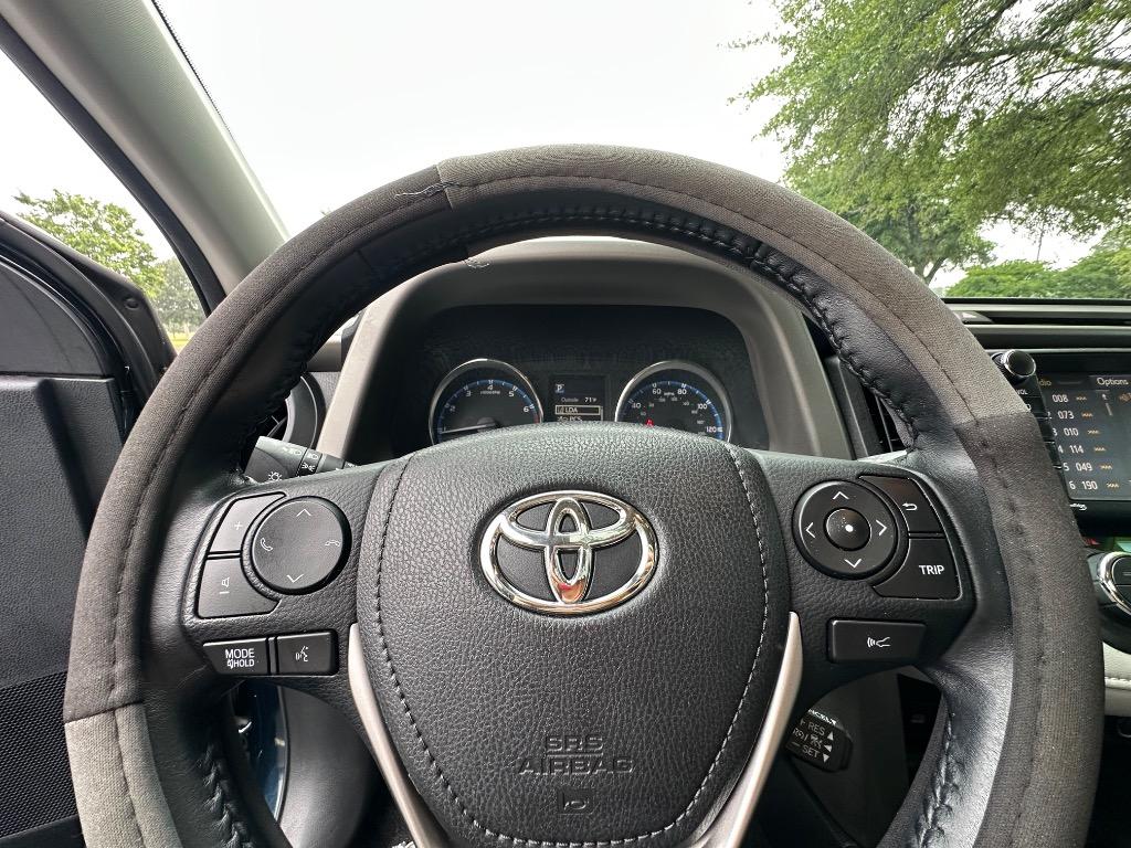 2018 Toyota RAV4 Limited photo