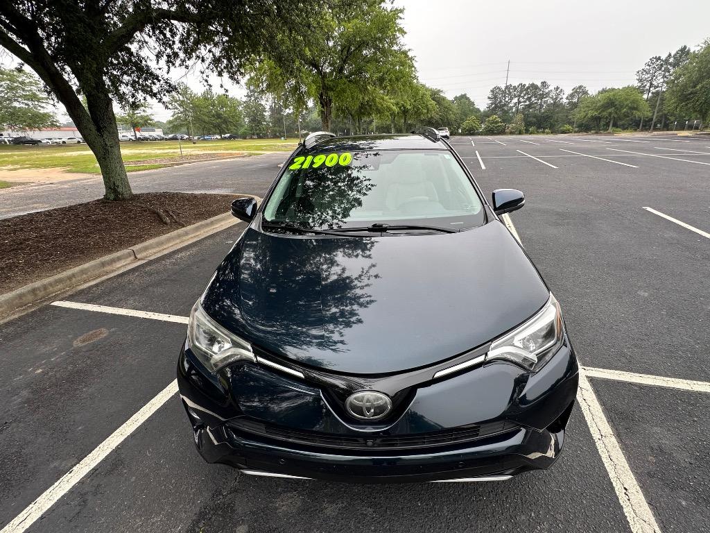 2018 Toyota RAV4 Limited photo