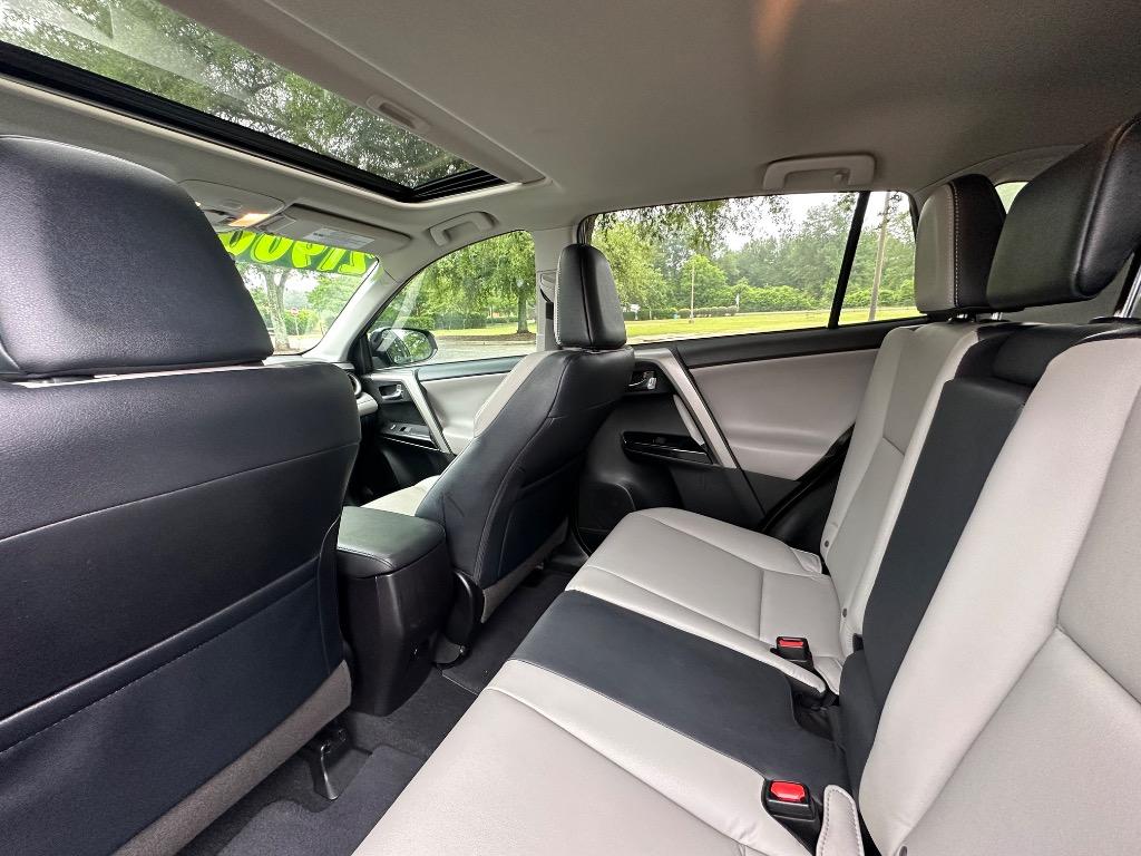 2018 Toyota RAV4 Limited photo