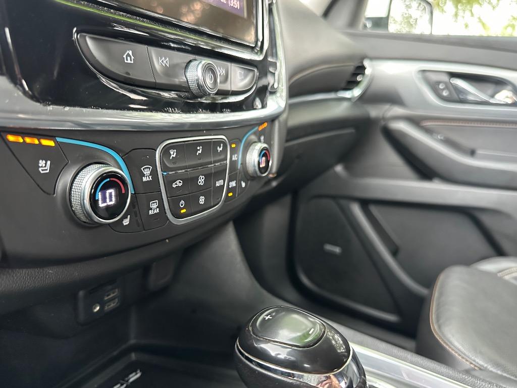 2020 Chevrolet Traverse Premier photo