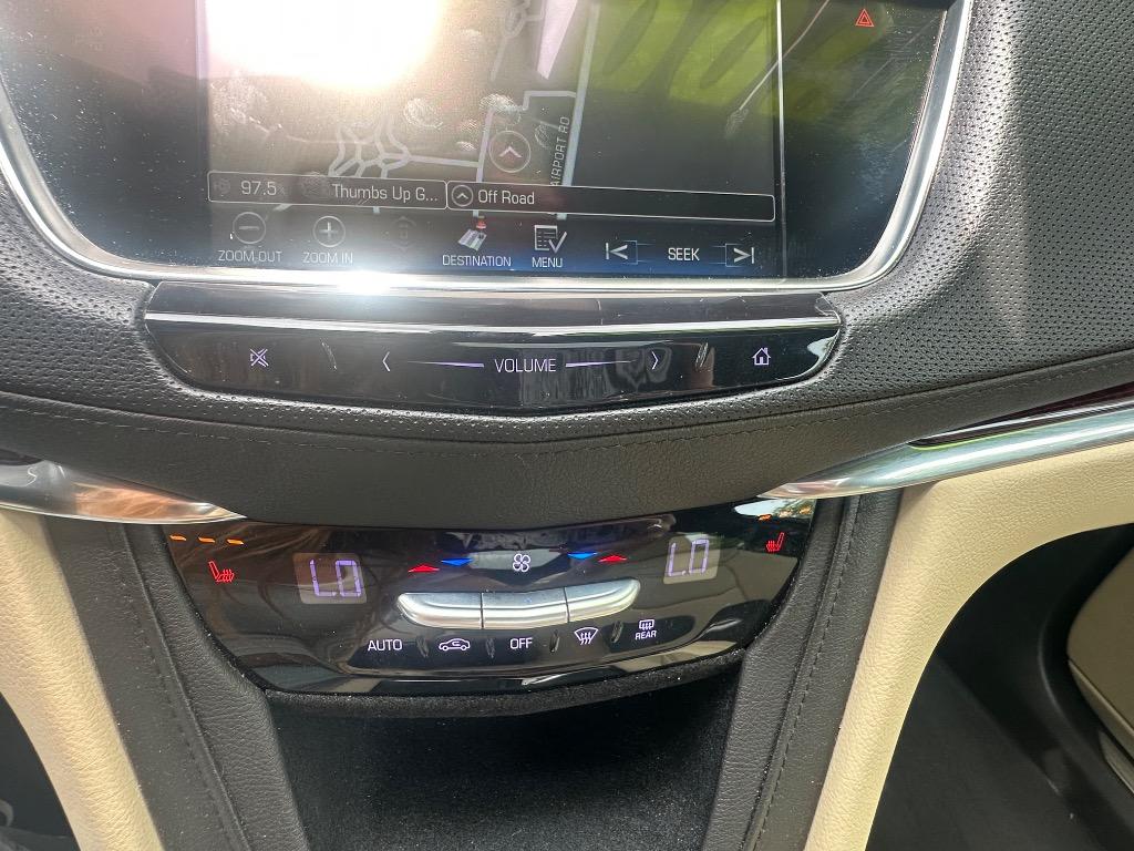 2018 Cadillac XT5 Luxury photo
