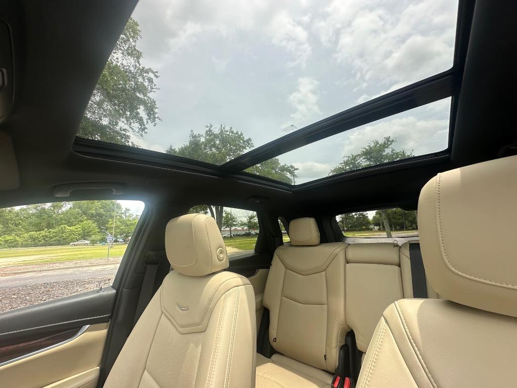 2018 Cadillac XT5 Luxury photo