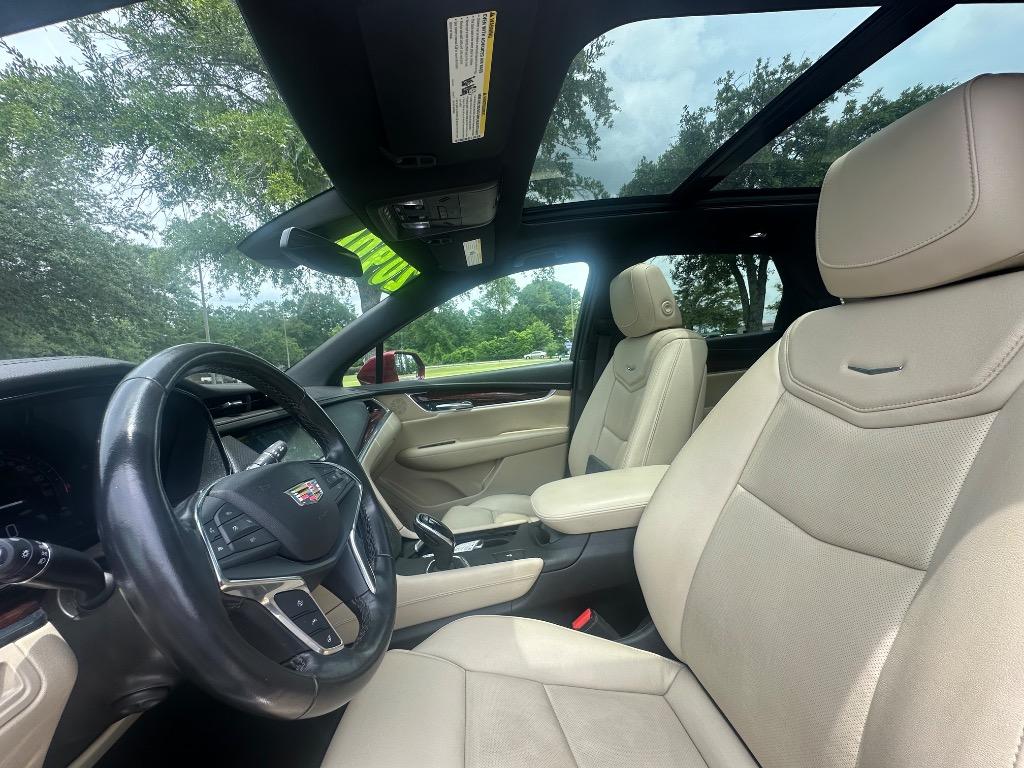 2018 Cadillac XT5 Luxury photo