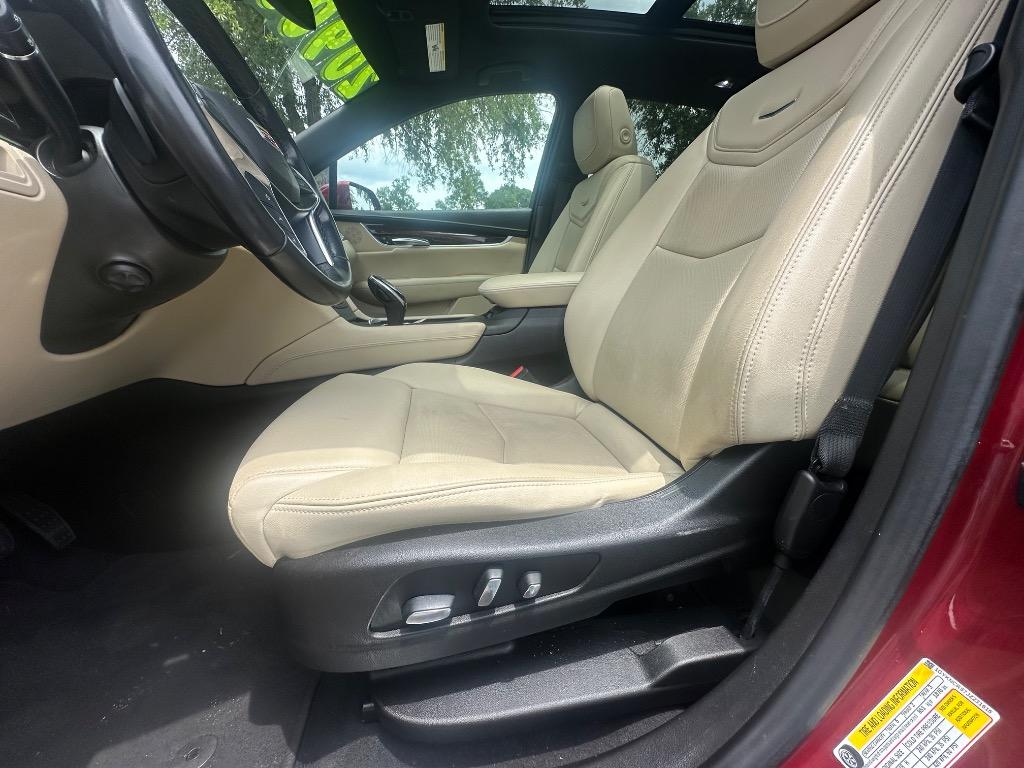 2018 Cadillac XT5 Luxury photo