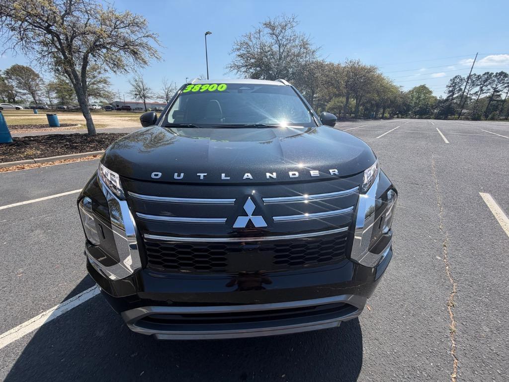 2025 Mitsubishi Outlander - $38,900