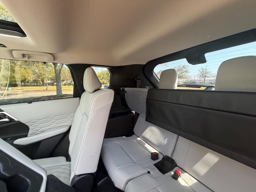 2025 Mitsubishi Outlander - $38,900