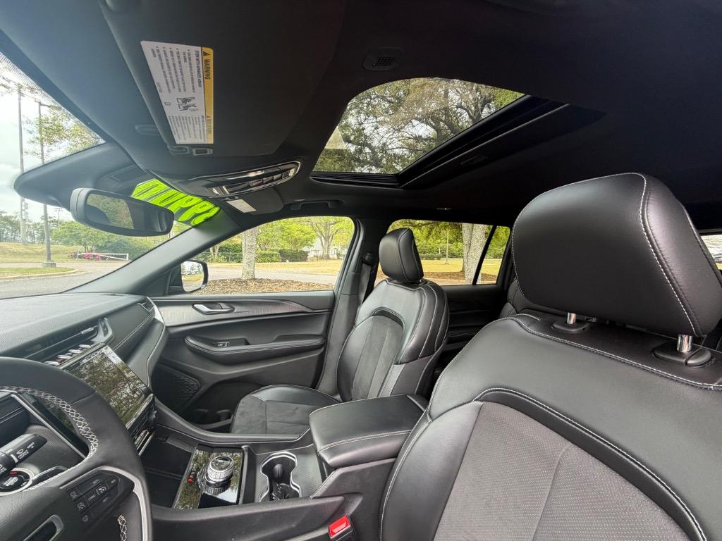 2025 Jeep Cherokee - $39,900