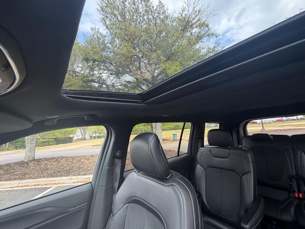2025 Jeep Cherokee - $39,900
