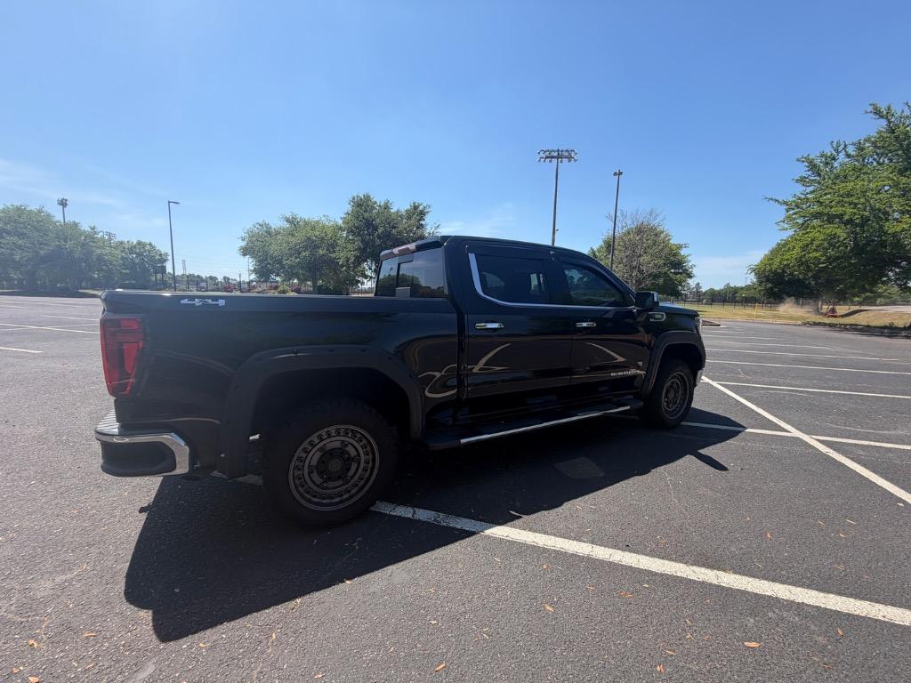 2021 GMC Sierra - $42,900